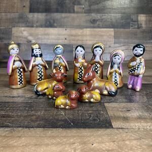 Vintage Hand Painted Mexico Pottery Nativity Set 12 Pieces